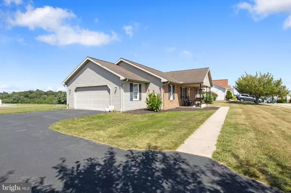 Hanover, PA 17331,1451 WANDA DR