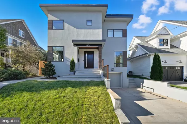 1404 N HERNDON ST, Arlington, VA 22201