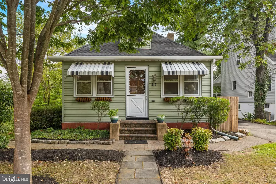 512 REGENHARD AVE, Moorestown, NJ 08057