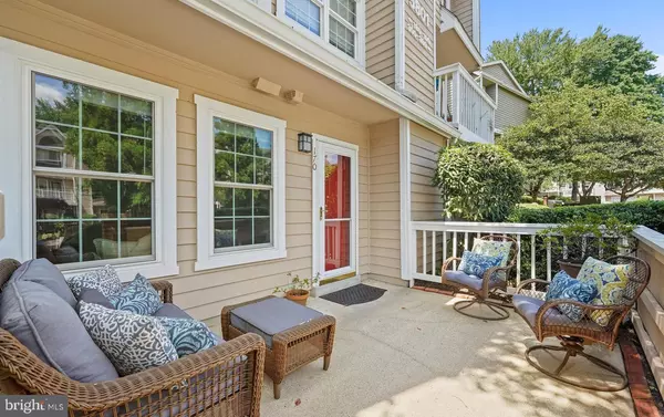 5801 INMAN PARK CIR #170, Rockville, MD 20852