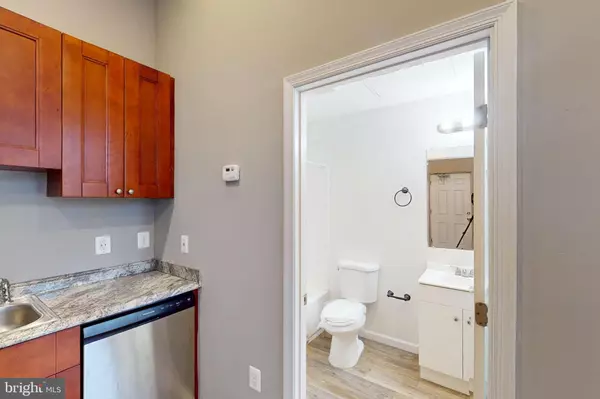 Baltimore, MD 21218,2202 MARYLAND AVE #R4