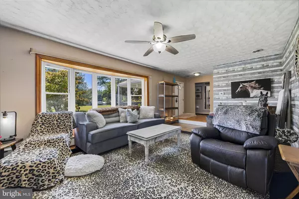 Baltimore, MD 21220,804 PINEVIEW PL