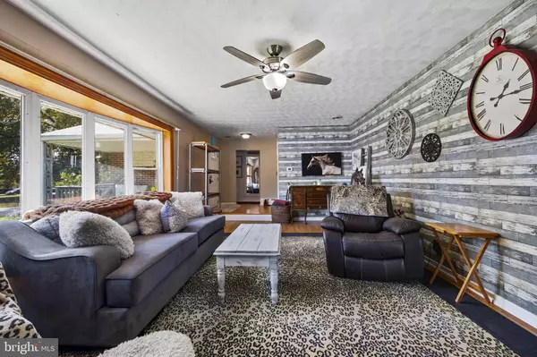 Baltimore, MD 21220,804 PINEVIEW PL