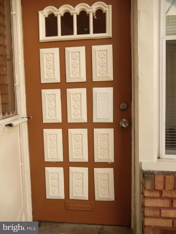 Philadelphia, PA 19126,6453 N SMEDLEY ST