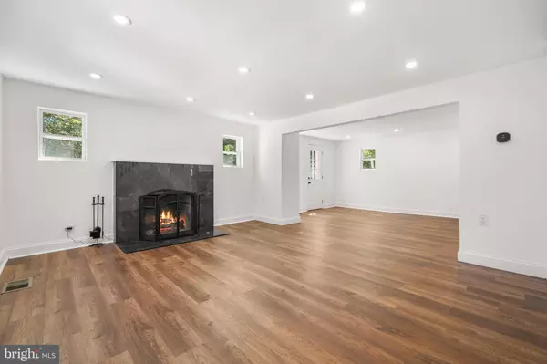 Sandy Spring, MD 20860,17316 DOCTOR BIRD RD