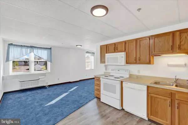 Hanover, PA 17331,9 E 2ND AVE #302