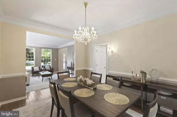 Pasadena, MD 21122,8040 FLORA LN