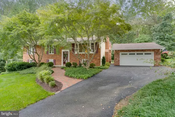 6820 AUTUMN VIEW DR, Sykesville, MD 21784