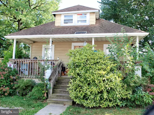 Mount Ephraim, NJ 08059,25 GOLDEN AVE