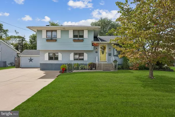 Glendora, NJ 08029,17 RANDY RD