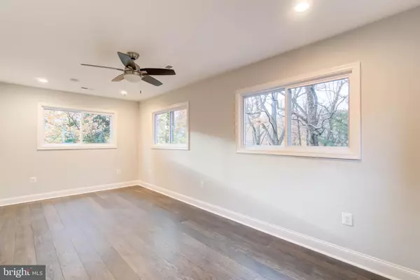 Washington, DC 20020,3699 HIGHWOOD DR SE