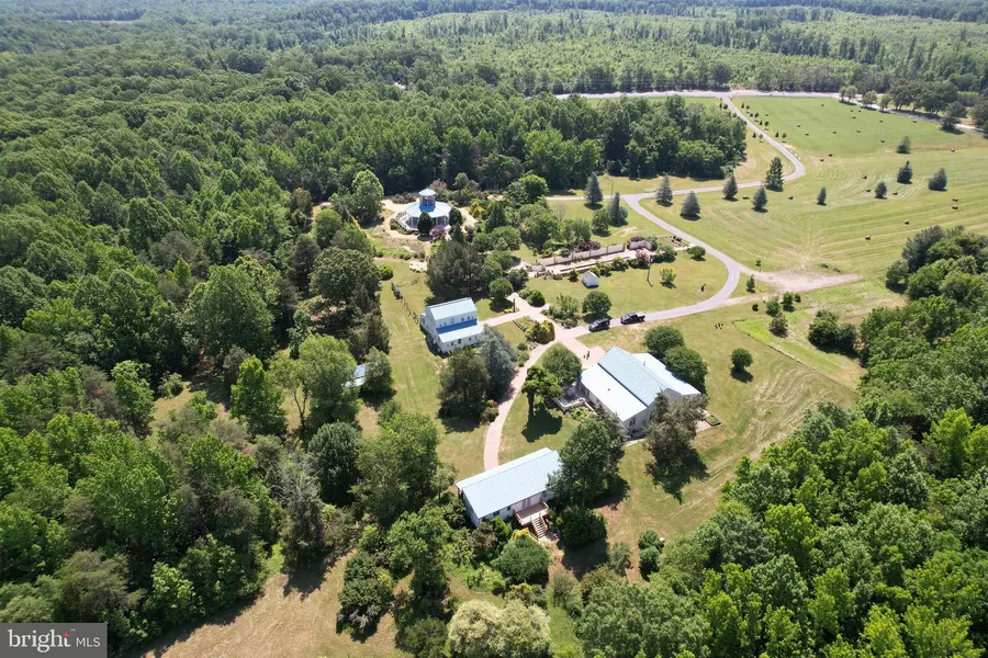 5902 PATRIOT HWY, Woodford, VA 22580