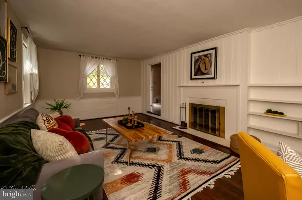 Baltimore, MD 21209,5815 LOCHLEA RD