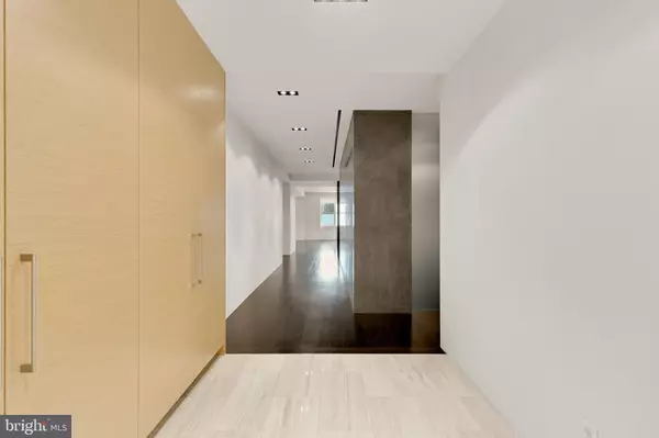 Washington, DC 20008,2101 CONNECTICUT AVE NW #24