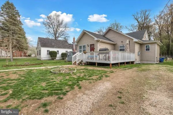 Suitland, MD 20746,6519 WOODLAND RD