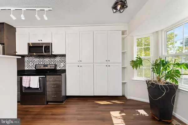 Centreville, VA 20121,13992 BIG YANKEE LN