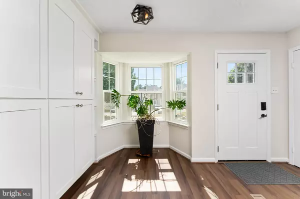 Centreville, VA 20121,13992 BIG YANKEE LN