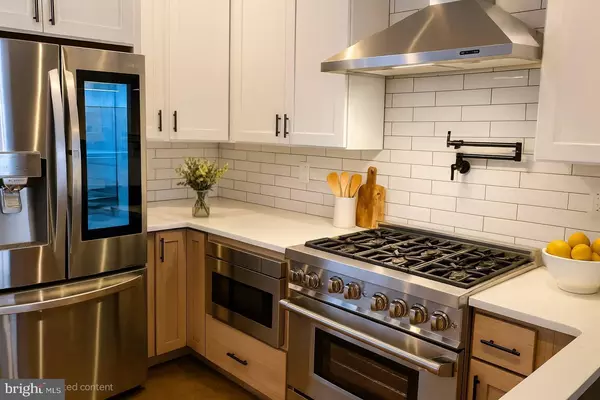 Philadelphia, PA 19147,702 DICKINSON ST