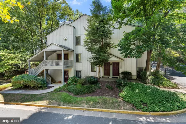 Reston, VA 20191,2245 HUNTERS RUN DR