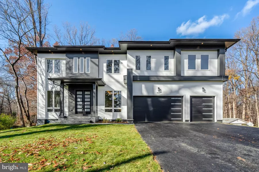 4824 VILLAGE DR, Fairfax, VA 22030