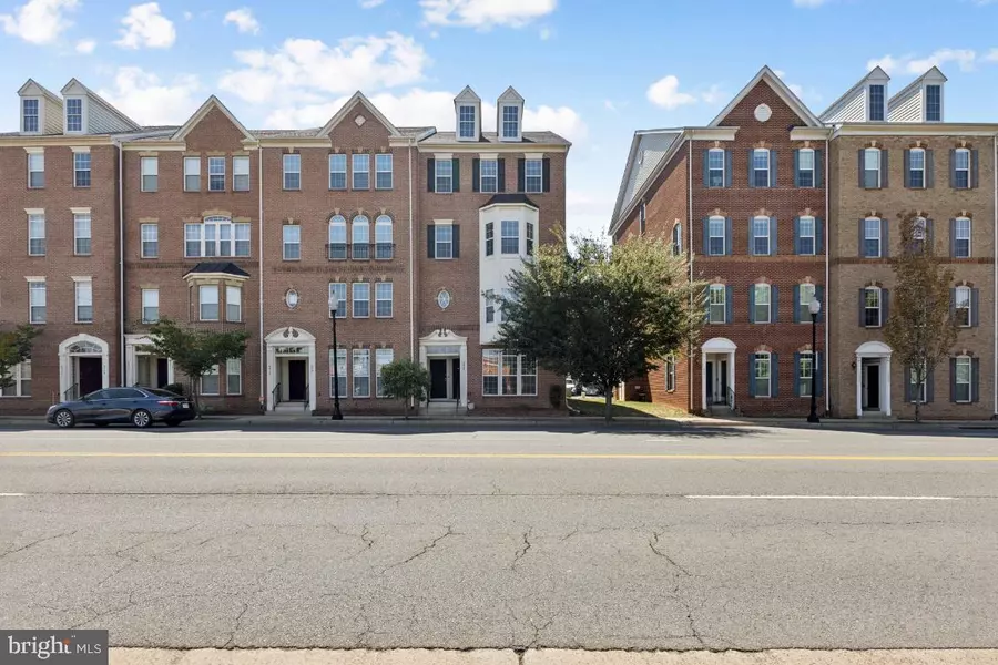 9523 CENTER ST, Manassas, VA 20110