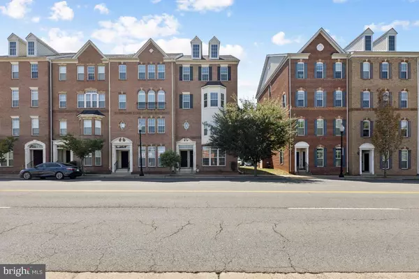 9523 CENTER ST, Manassas, VA 20110