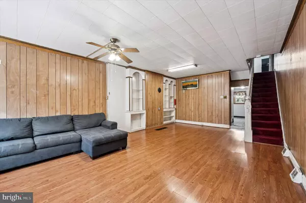 Philadelphia, PA 19147,519 DICKINSON ST