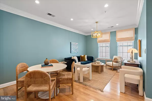 Alexandria, VA 22314,1023 N ROYAL ST #203