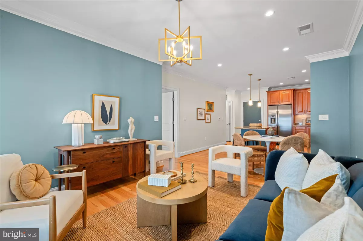 Alexandria, VA 22314,1023 N ROYAL ST #203