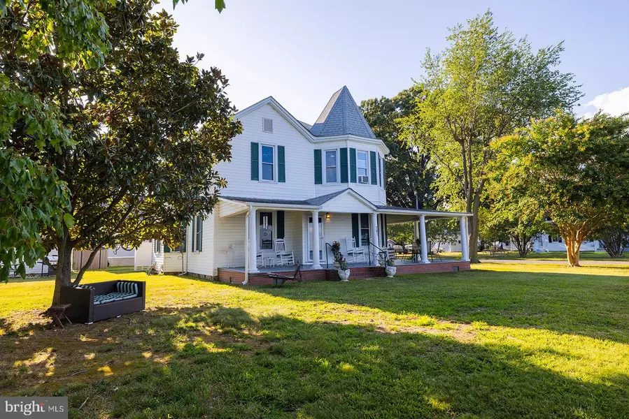 701 IRVING AVE, Colonial Beach, VA 22443