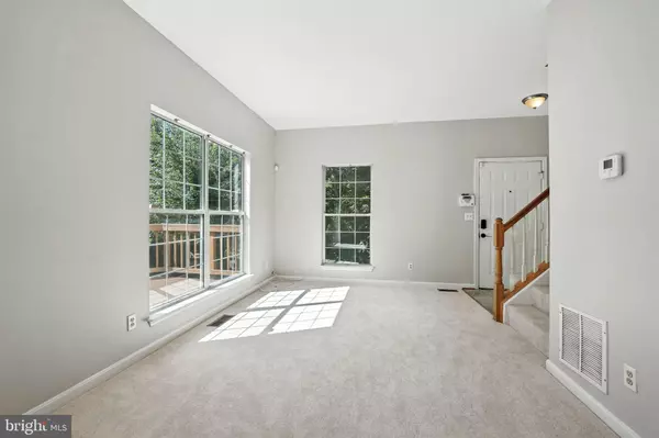 Dumfries, VA 22025,15675 VIEWPOINT CIR