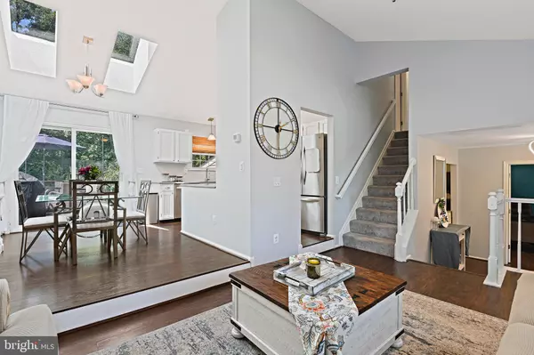 Sterling, VA 20165,30 BENTLEY DR