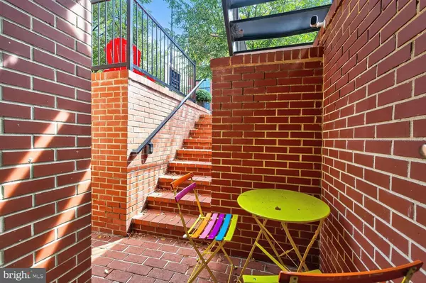 Washington, DC 20001,1306 8TH ST NW #1
