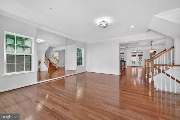 Upper Marlboro, MD 20774,2010 DORNOCH WAY