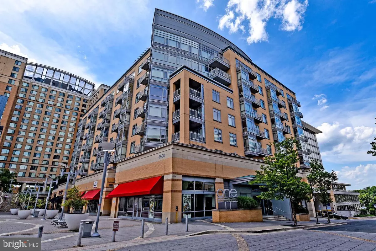 Hyattsville, MD 20782,6506 AMERICA BLVD #201