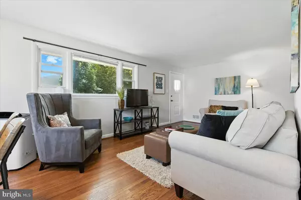 Arlington, VA 22204,2012 S LINCOLN ST