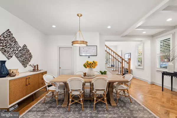 Alexandria, VA 22314,830 ORONOCO ST