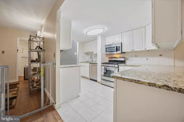 Philadelphia, PA 19128,275 SHAWMONT AVE #E