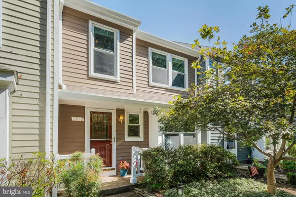 1512 POPLAR GROVE DR, Reston, VA 20194