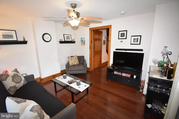 Burlington, NJ 08016,56 W PEARL ST