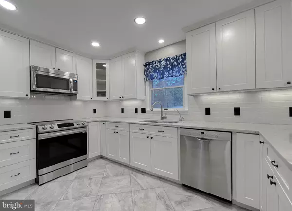 Leonardtown, MD 20650,21745 PINEHURST CT