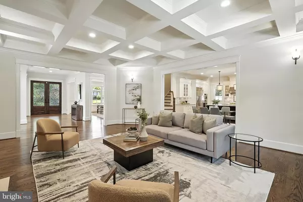 Mclean, VA 22101,6434 NOBLE DR