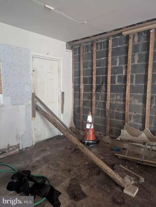 Philadelphia, PA 19125,2622 ALMOND ST