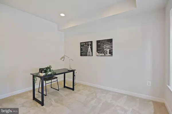 Ellicott City, MD 21043,5983 GLEN WILLOW WAY