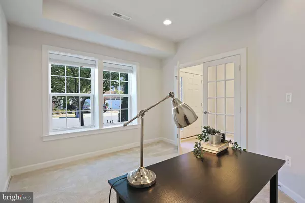 Ellicott City, MD 21043,5983 GLEN WILLOW WAY