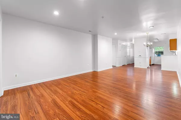 Laurel, MD 20708,9266 CHERRY LN #51