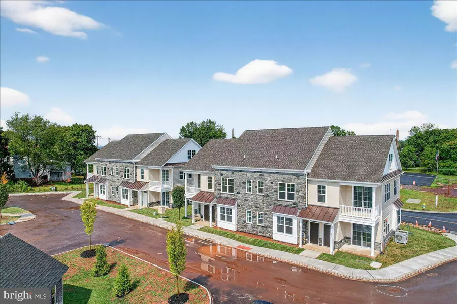 425 #2 ASHA WAY, Harleysville, PA 19438