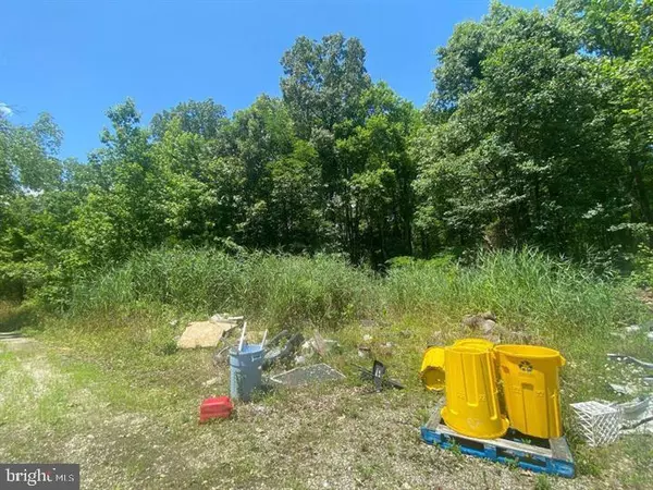 West River, MD 20778,5277 CEDAR ST