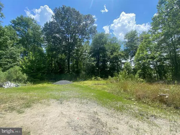 West River, MD 20778,5277 CEDAR ST