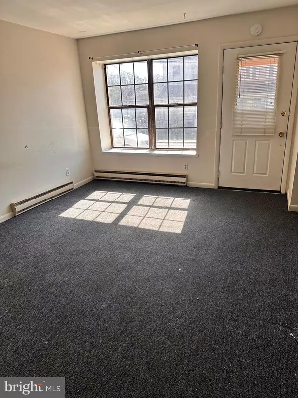 Perkasie, PA 18944,453 E WALNUT ST